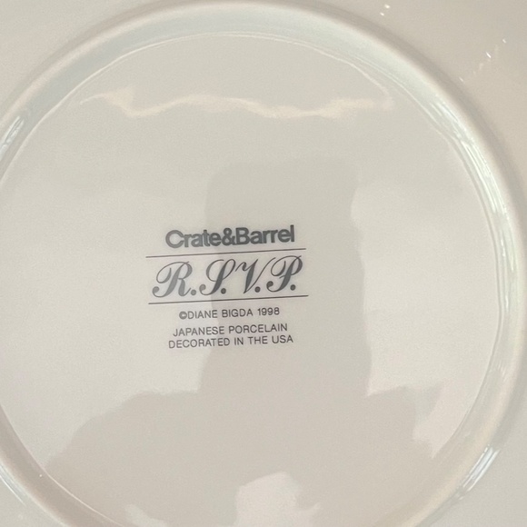 Set of 4 R.S.V.P. Cake/Dessert Plates by CRATE and BARREL - Picture 5 of 5